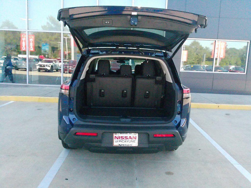 new 2025 Nissan Pathfinder car, priced at $40,627