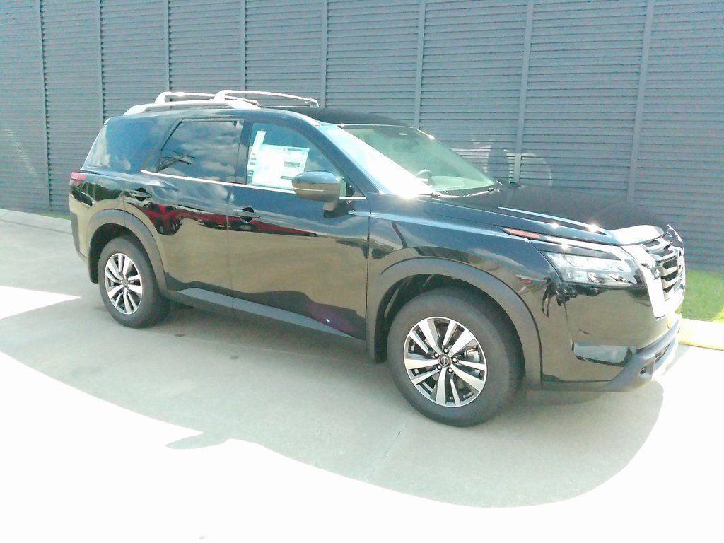new 2025 Nissan Pathfinder car, priced at $40,627