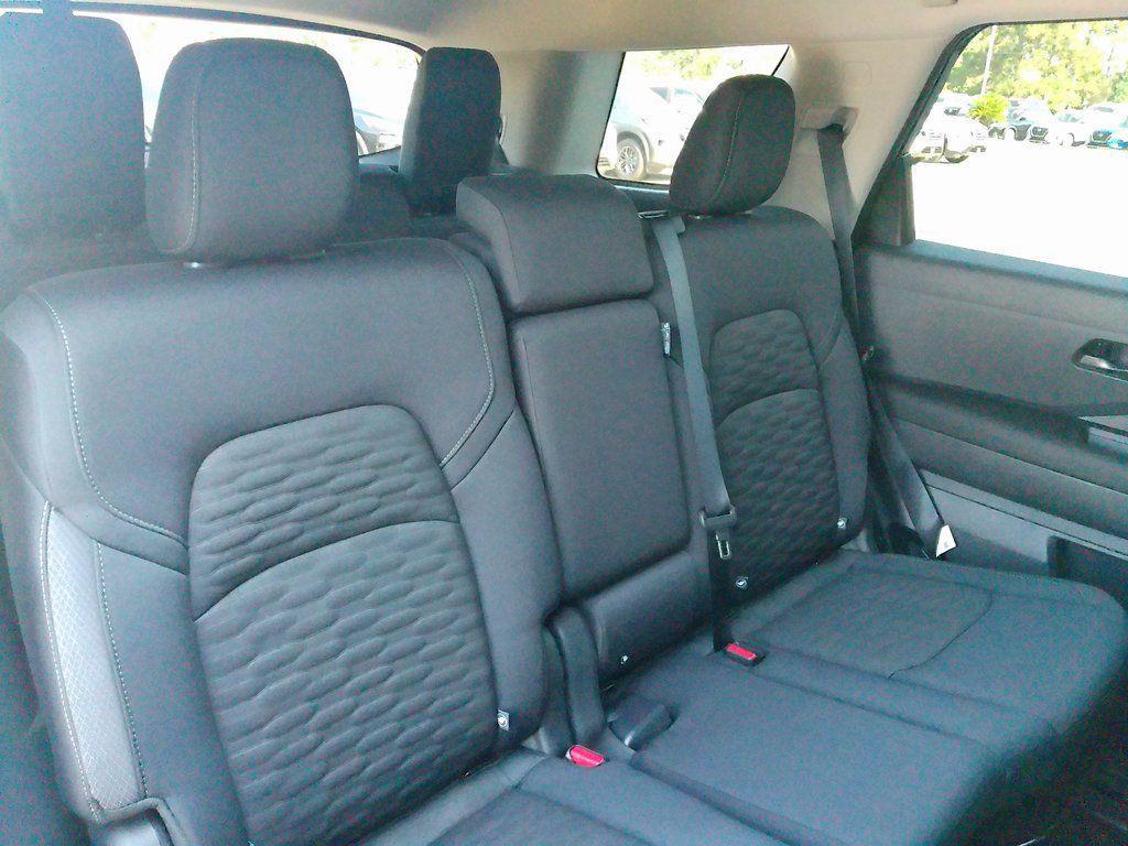 new 2025 Nissan Pathfinder car, priced at $40,627