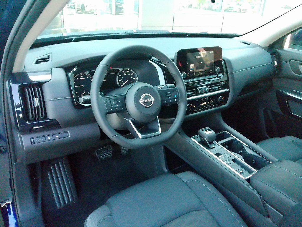 new 2025 Nissan Pathfinder car, priced at $40,627