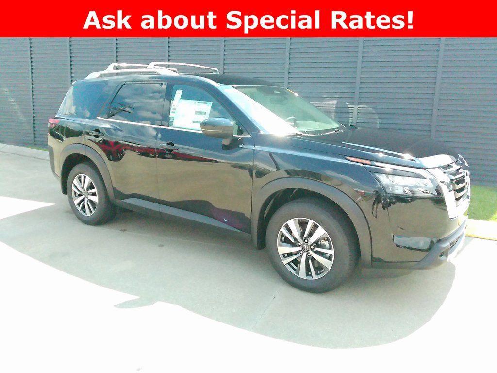 new 2025 Nissan Pathfinder car, priced at $40,927