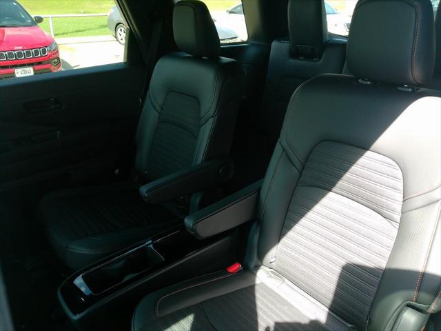 new 2025 Nissan Pathfinder car, priced at $43,862