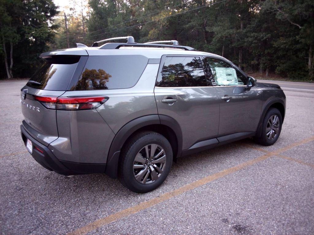 new 2025 Nissan Pathfinder car, priced at $40,707