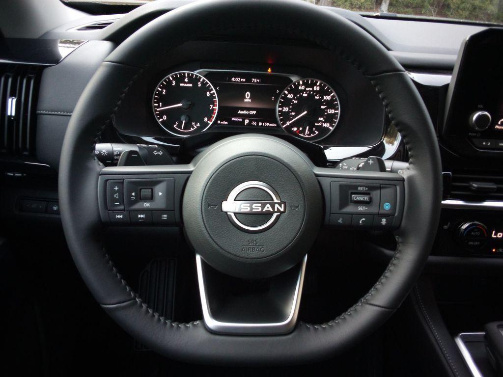 new 2025 Nissan Pathfinder car, priced at $40,707