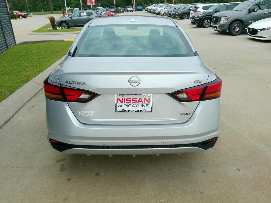 new 2024 Nissan Altima car, priced at $28,200