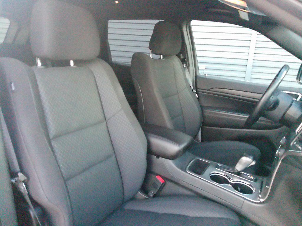 used 2021 Jeep Grand Cherokee car, priced at $22,998