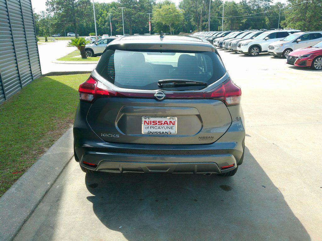 new 2025 Nissan Kicks car, priced at $22,004