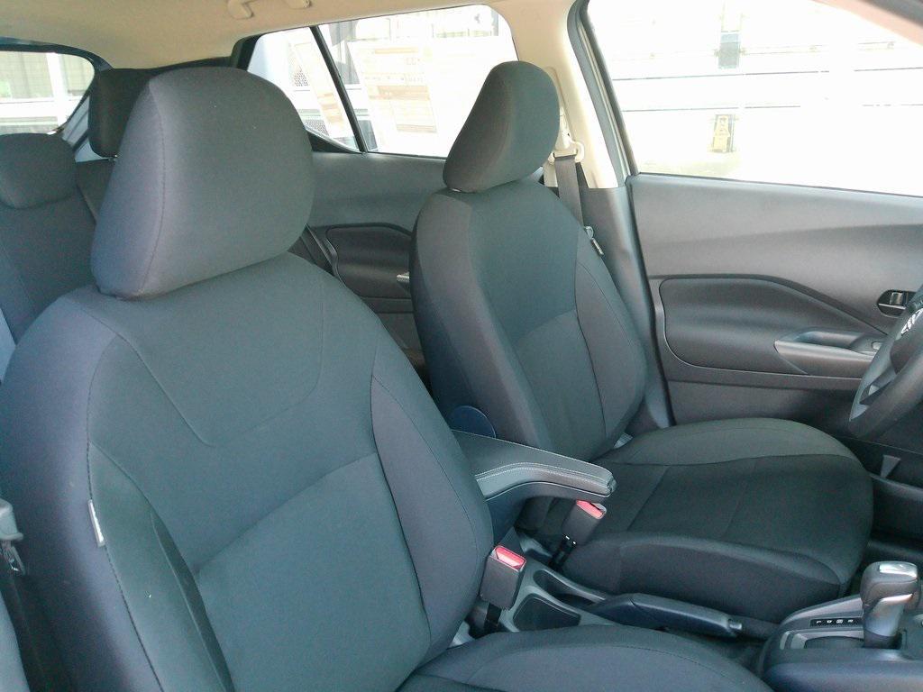 new 2025 Nissan Kicks car, priced at $22,003