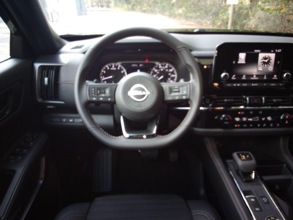 new 2025 Nissan Pathfinder car, priced at $44,883