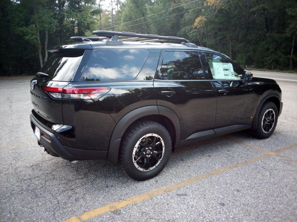 new 2025 Nissan Pathfinder car, priced at $44,883