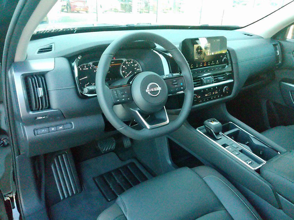 new 2025 Nissan Pathfinder car, priced at $41,306