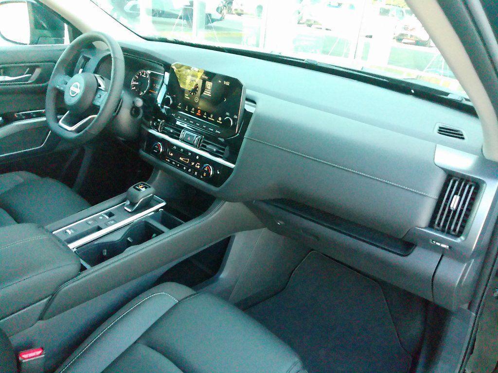 new 2025 Nissan Pathfinder car, priced at $41,306