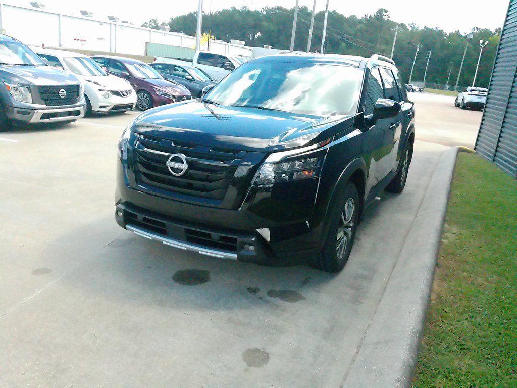 new 2025 Nissan Pathfinder car, priced at $41,306
