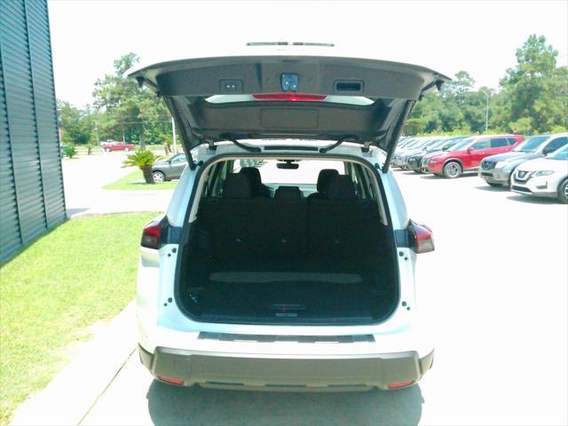 new 2025 Nissan Rogue car, priced at $31,297
