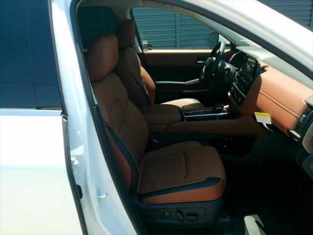 new 2025 Nissan Pathfinder car, priced at $51,179