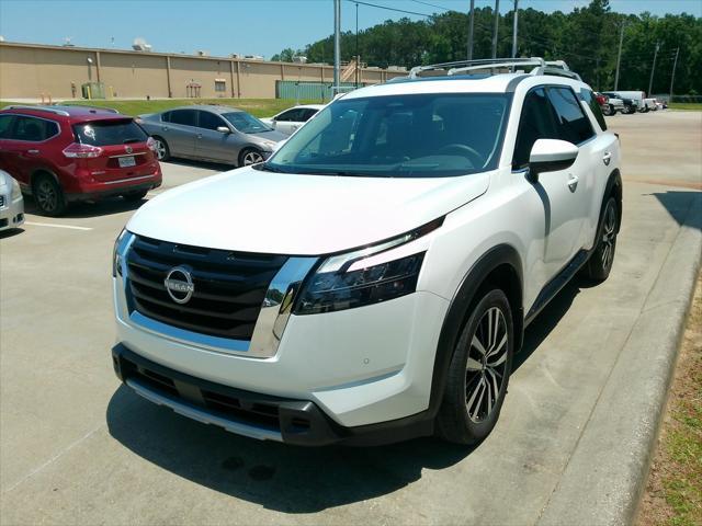 new 2025 Nissan Pathfinder car, priced at $51,179