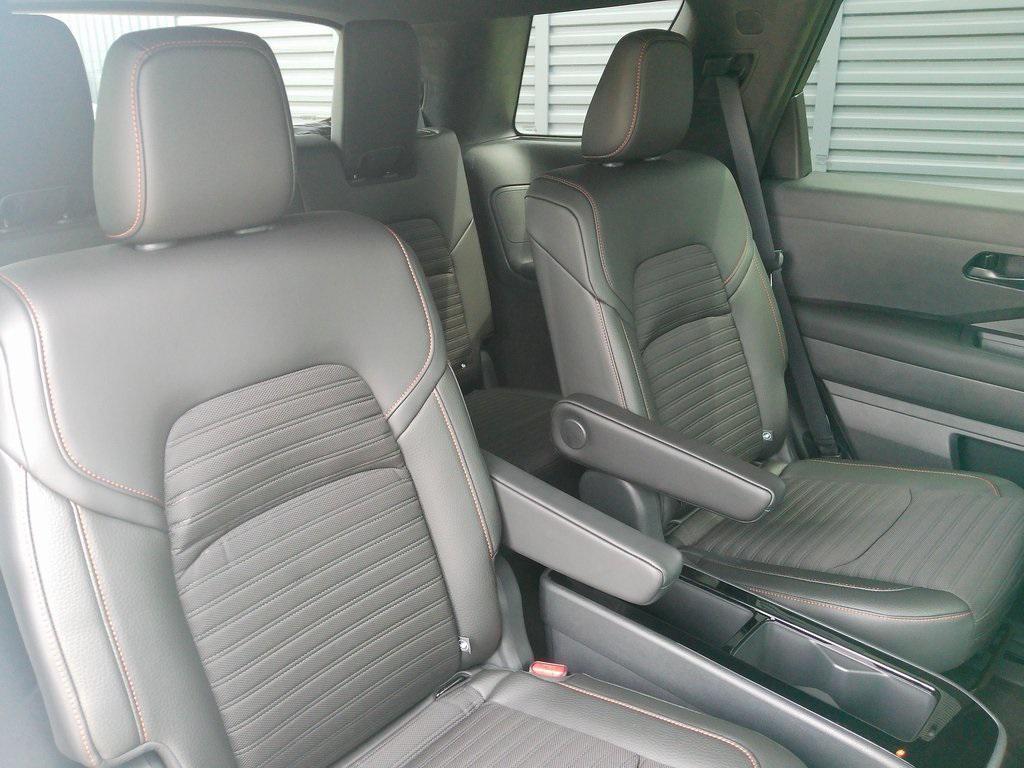 new 2025 Nissan Pathfinder car, priced at $43,678