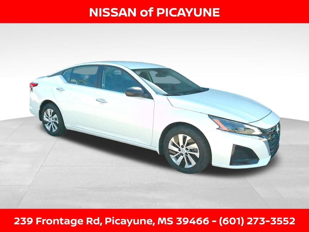 used 2025 Nissan Altima car, priced at $22,999