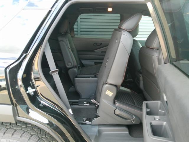 new 2025 Nissan Pathfinder car, priced at $44,413