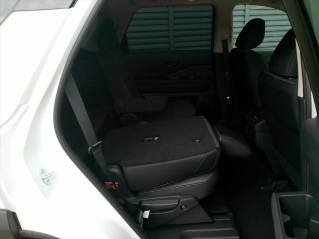 new 2025 Nissan Pathfinder car, priced at $41,507