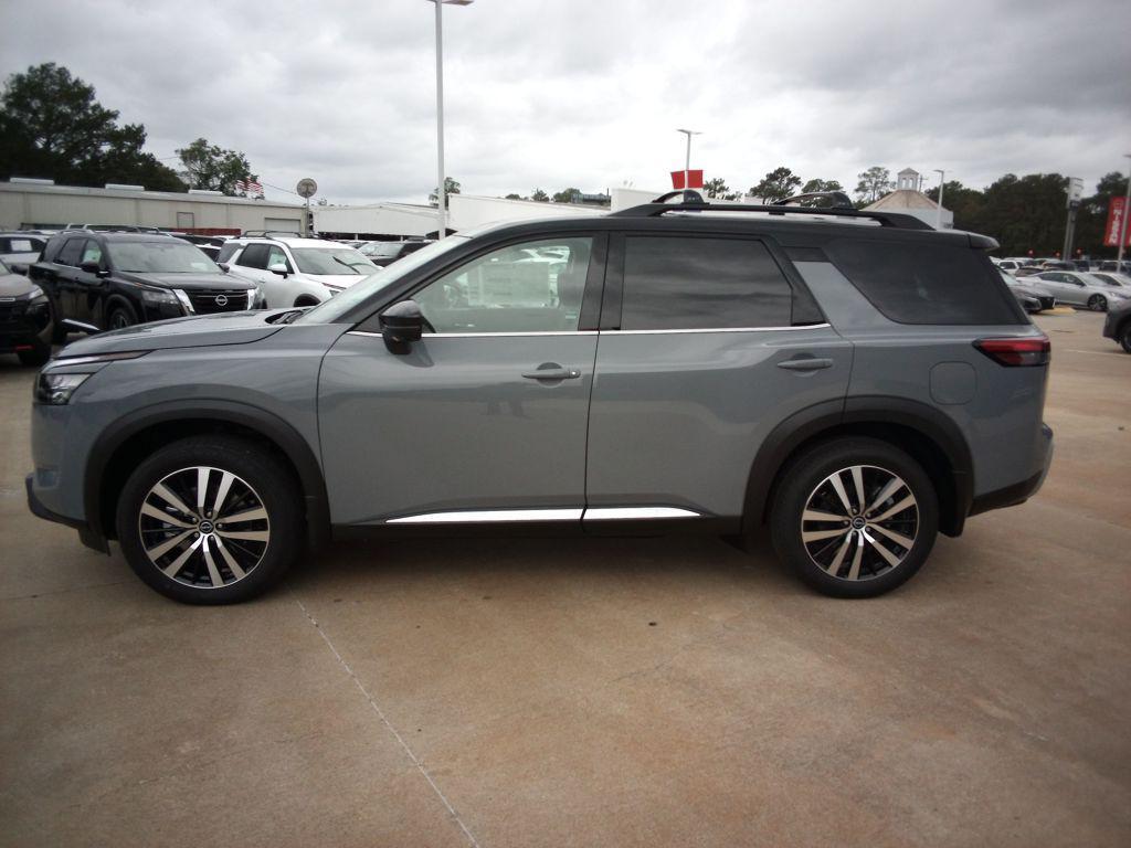 new 2025 Nissan Pathfinder car, priced at $50,403