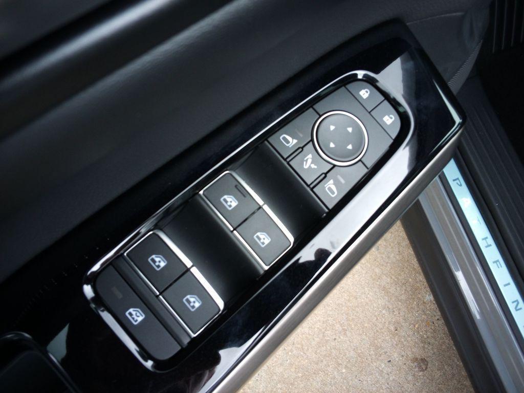 new 2025 Nissan Pathfinder car, priced at $50,403