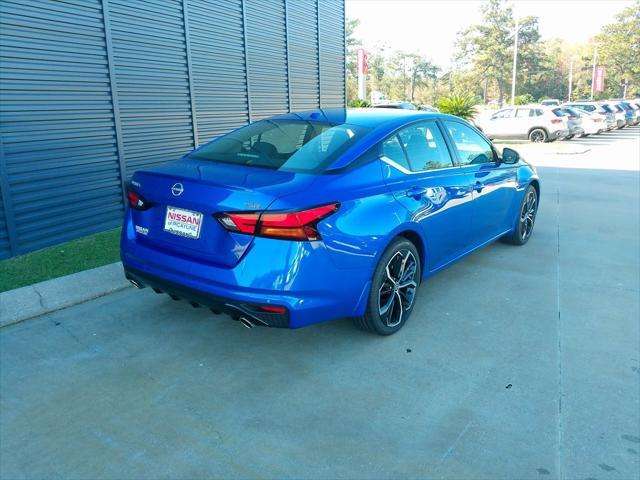 new 2025 Nissan Altima car, priced at $33,100