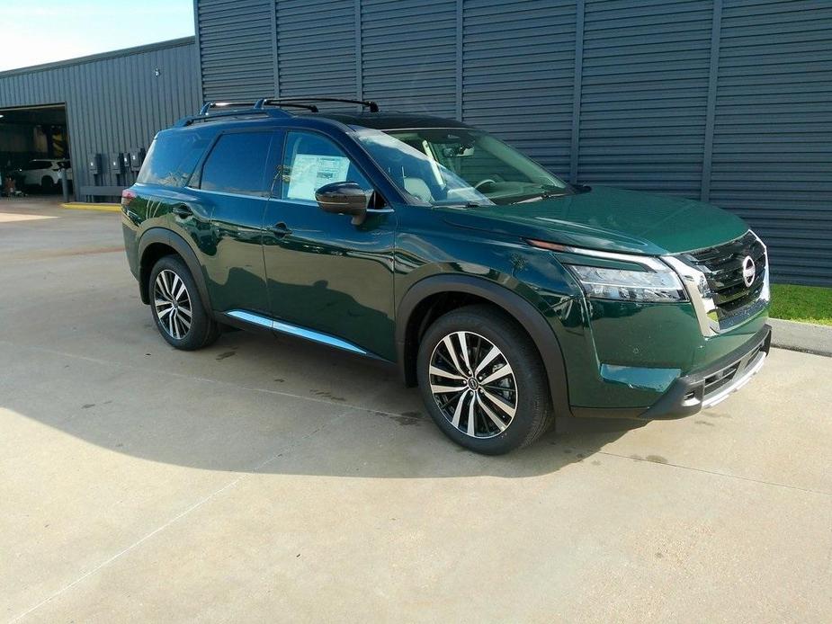new 2024 Nissan Pathfinder car, priced at $49,632