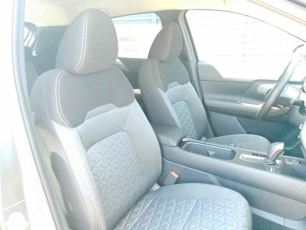 new 2025 Nissan Kicks car, priced at $25,335