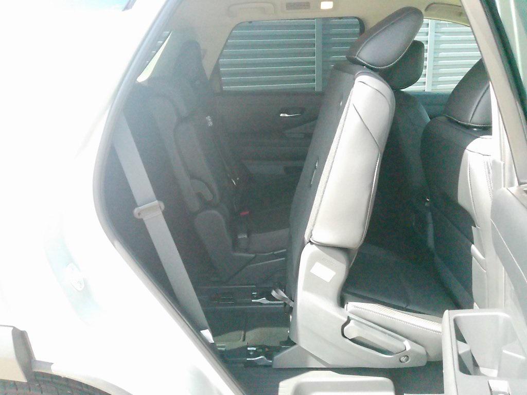 new 2025 Nissan Pathfinder car, priced at $41,153