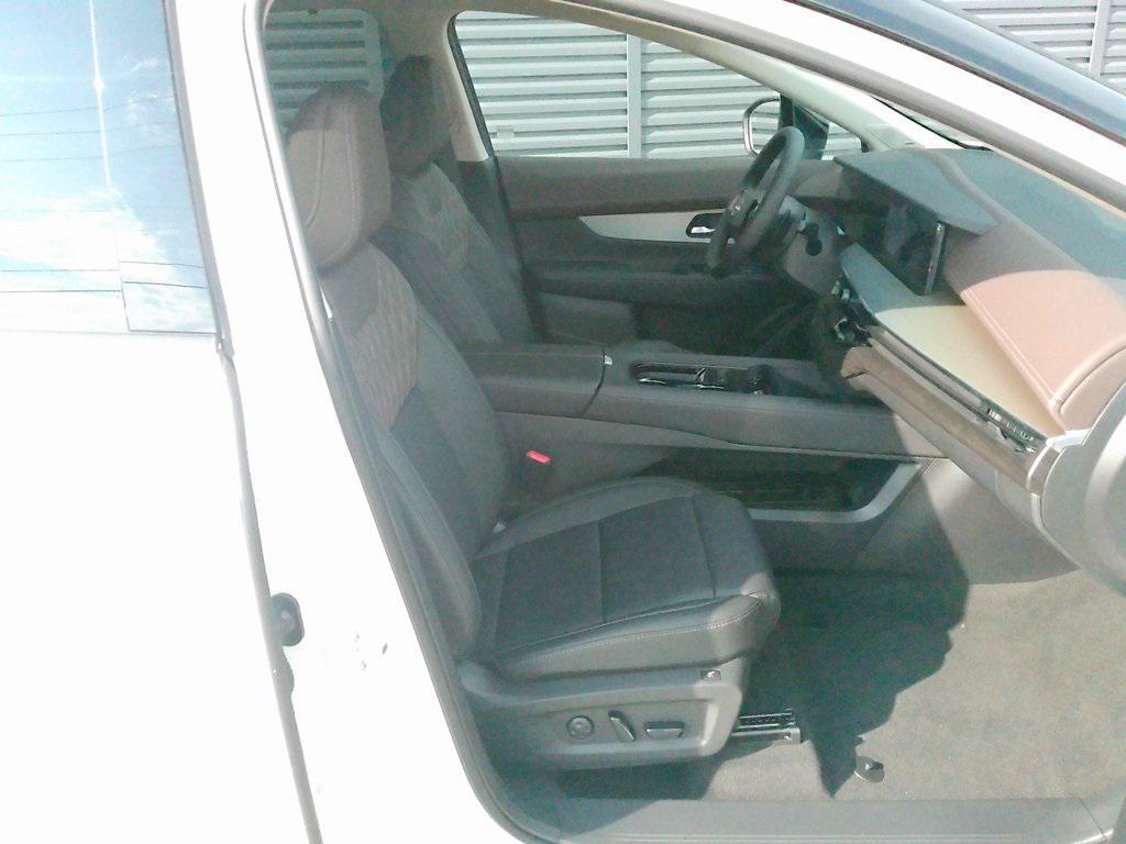 new 2025 Nissan Murano car, priced at $50,083