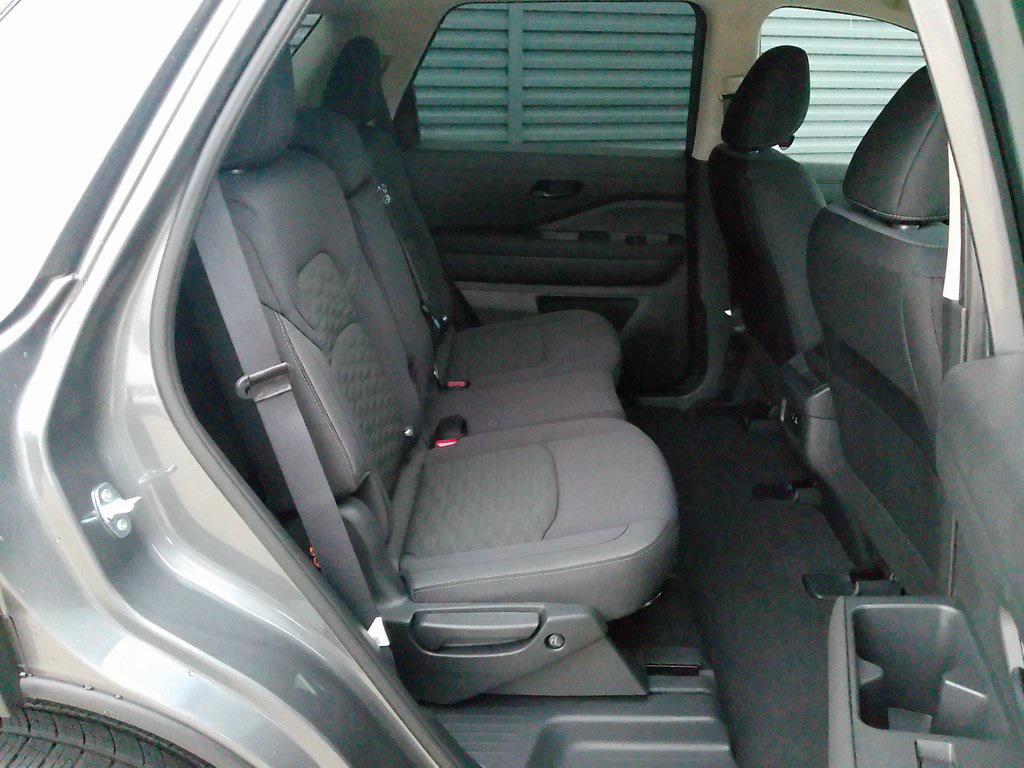new 2025 Nissan Pathfinder car, priced at $35,192
