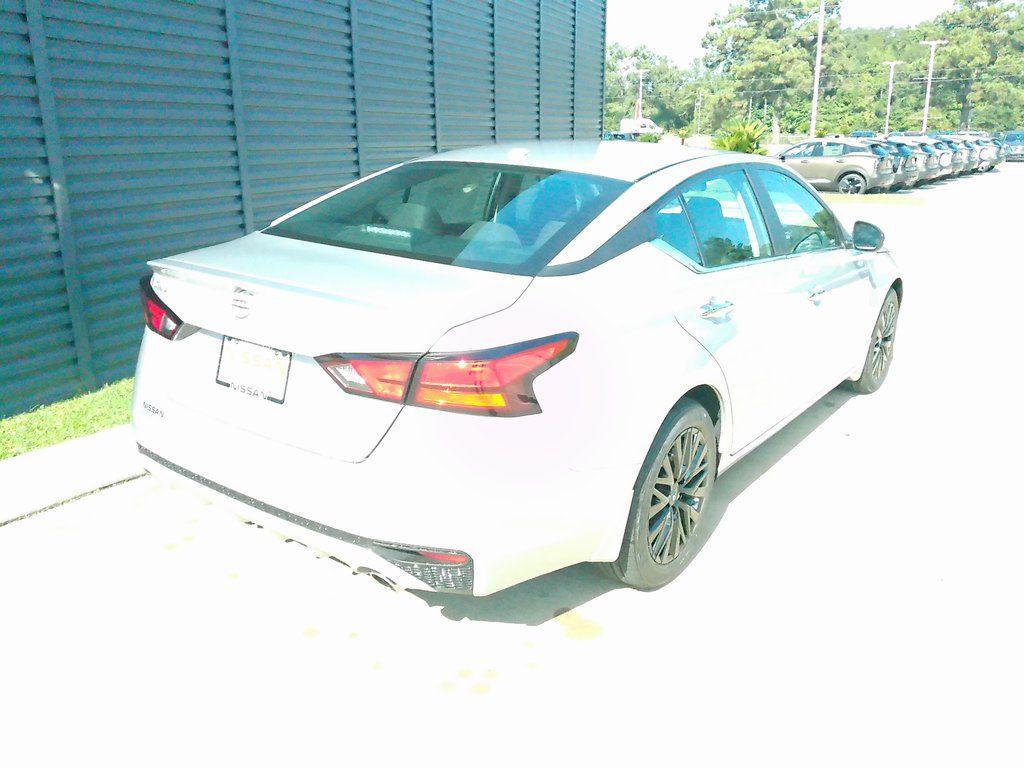 new 2025 Nissan Altima car, priced at $26,460