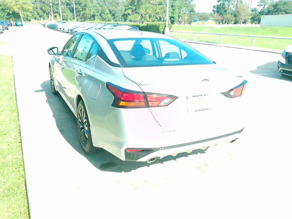 new 2025 Nissan Altima car, priced at $26,460