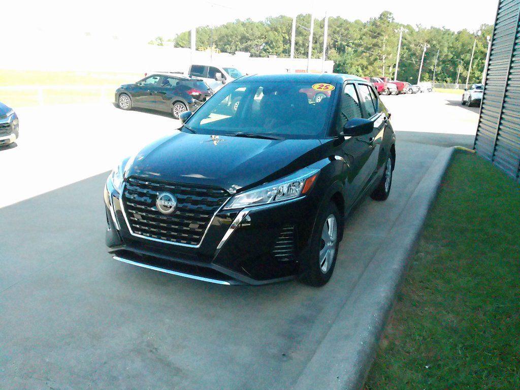 new 2025 Nissan Kicks car, priced at $21,990