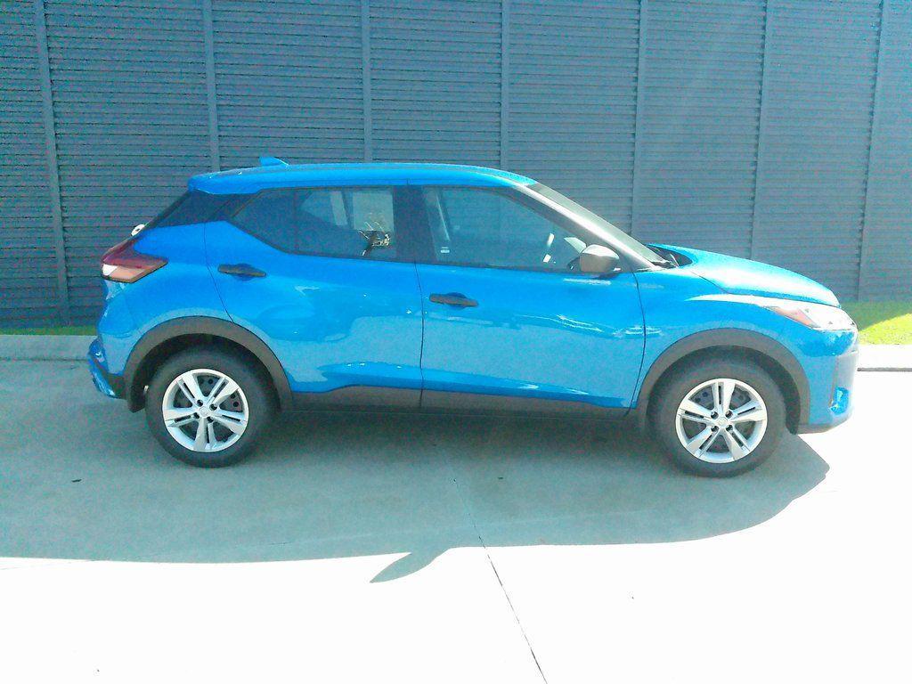 new 2025 Nissan Kicks car, priced at $22,068