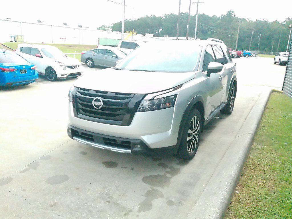 new 2025 Nissan Pathfinder car, priced at $47,817