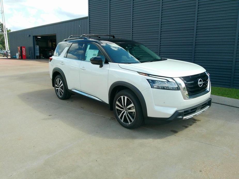new 2024 Nissan Pathfinder car, priced at $51,773