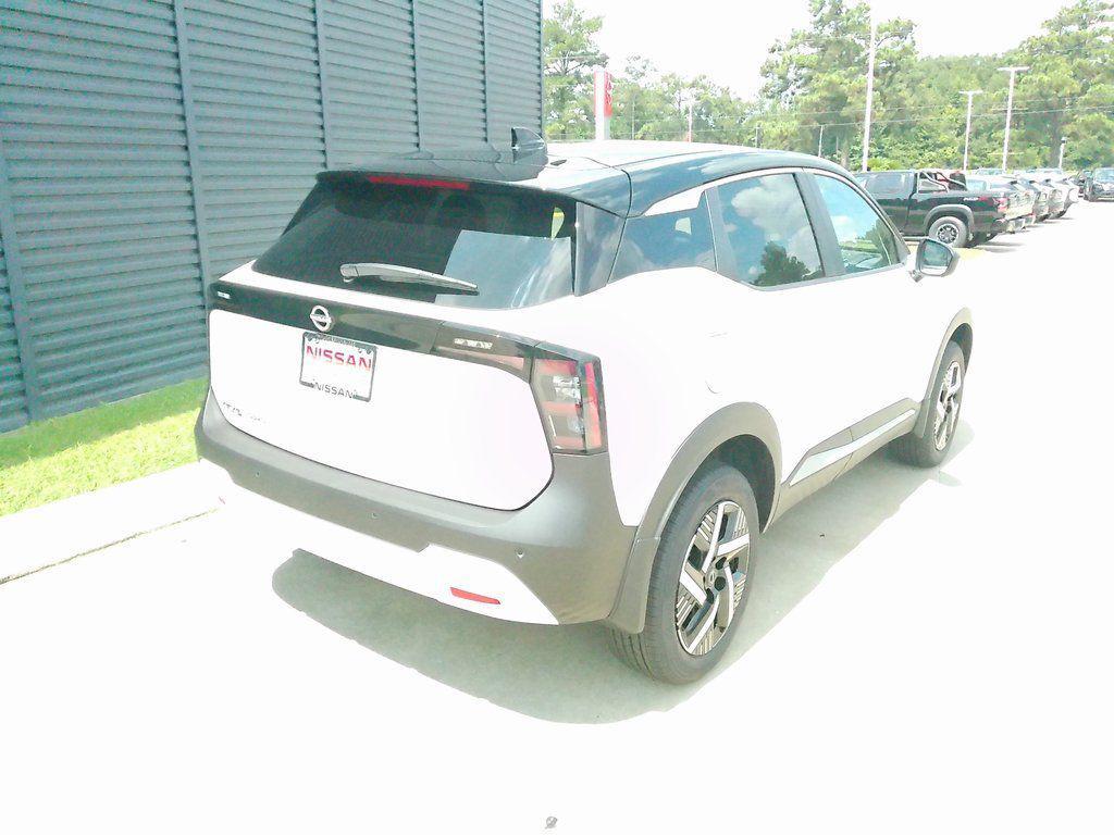 new 2025 Nissan Kicks car, priced at $25,657