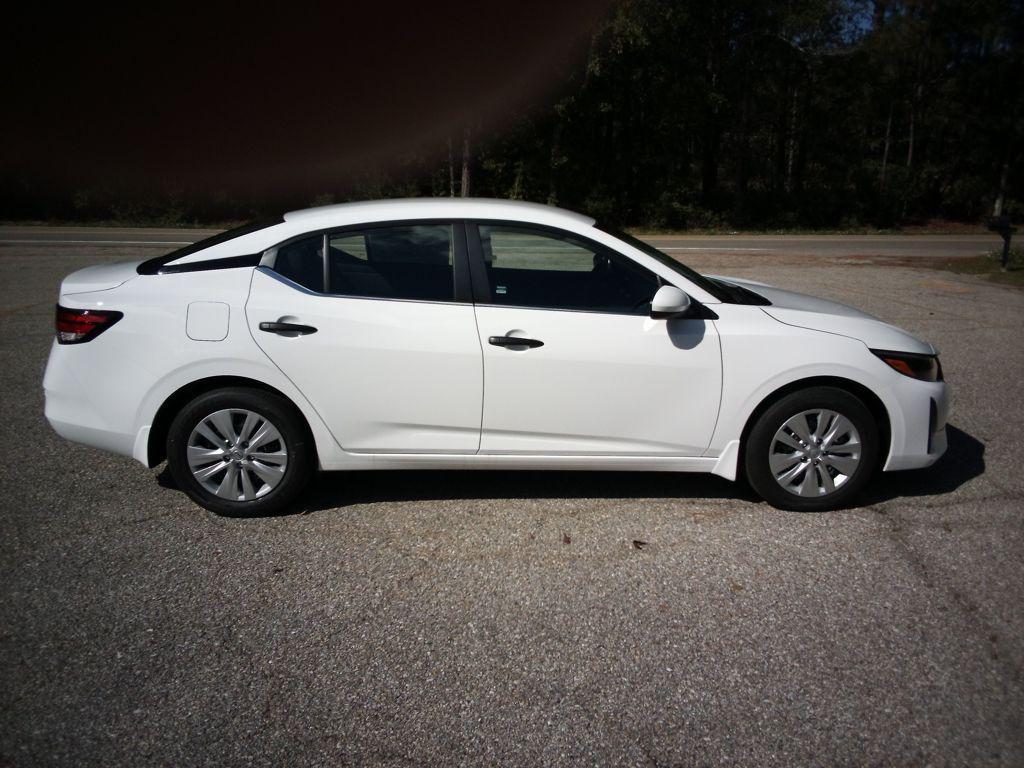 new 2025 Nissan Sentra car, priced at $21,284