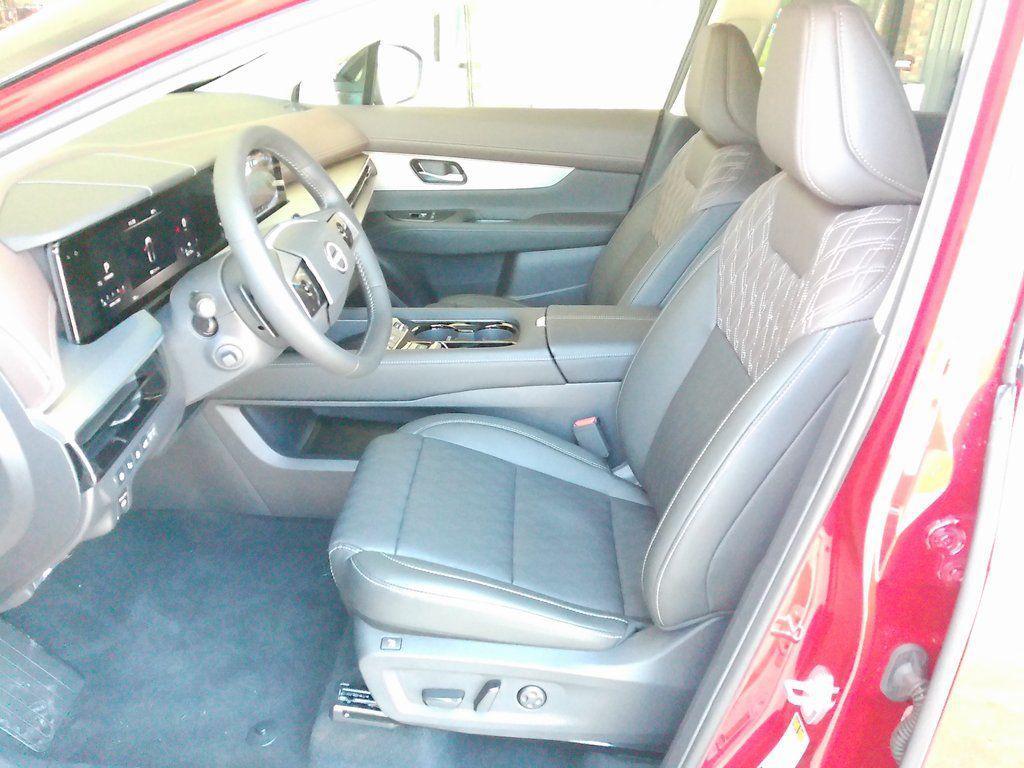 new 2025 Nissan Murano car, priced at $50,999