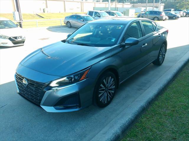 used 2023 Nissan Altima car, priced at $23,995