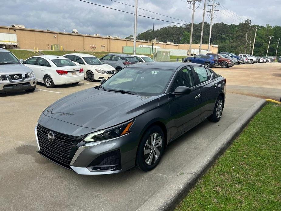 new 2024 Nissan Altima car, priced at $25,780