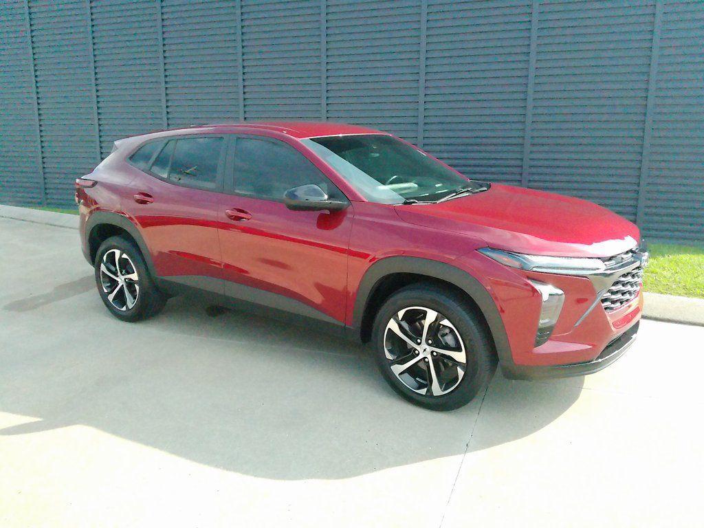 used 2024 Chevrolet Trax car, priced at $20,085