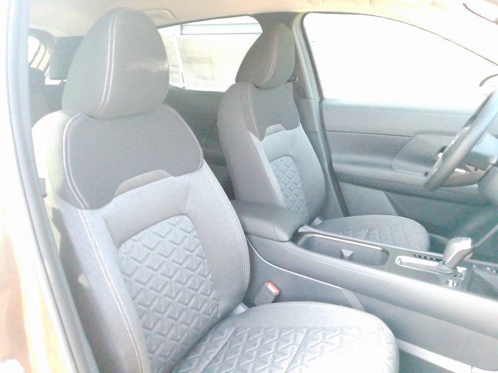 new 2025 Nissan Kicks car, priced at $24,760