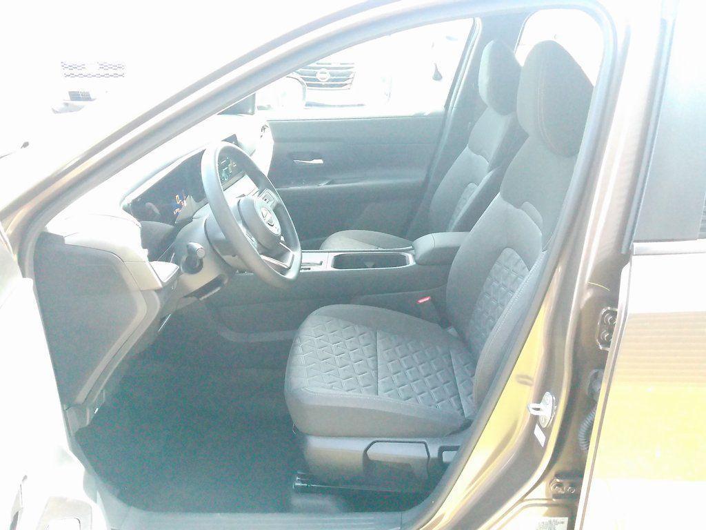 new 2025 Nissan Kicks car, priced at $24,760