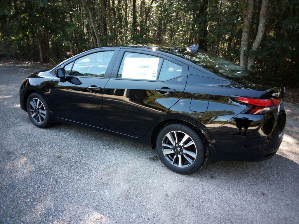 new 2025 Nissan Versa car, priced at $21,286