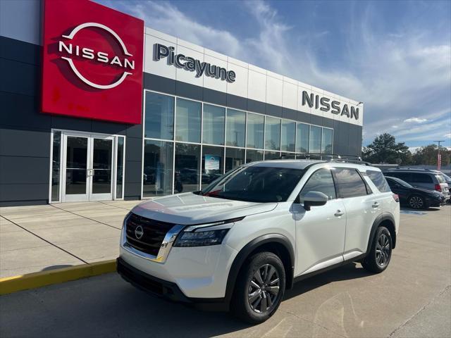 new 2024 Nissan Pathfinder car, priced at $38,839