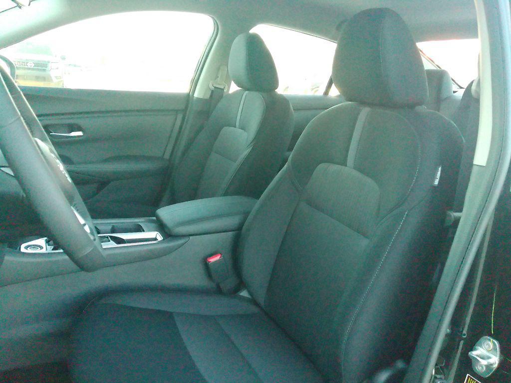 new 2025 Nissan Sentra car, priced at $22,976