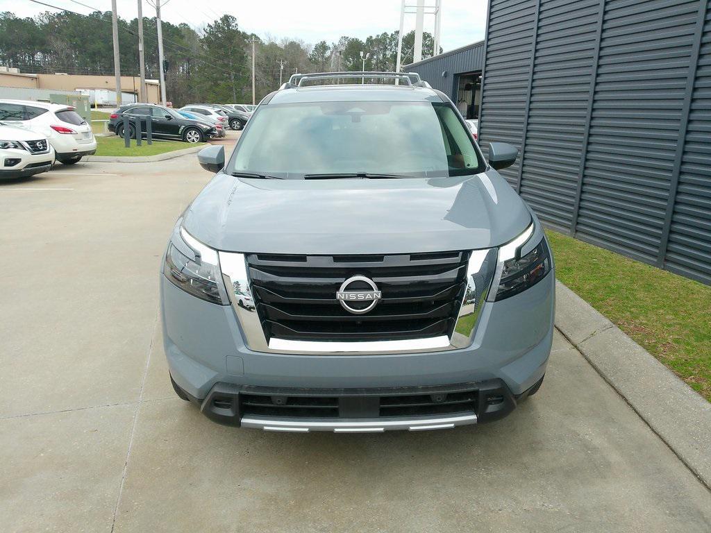 new 2025 Nissan Pathfinder car, priced at $50,562